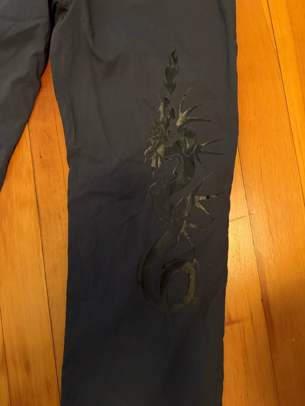 Be present yoga pants with dragon print Size M RARE Vintage - Picture 2 of 5